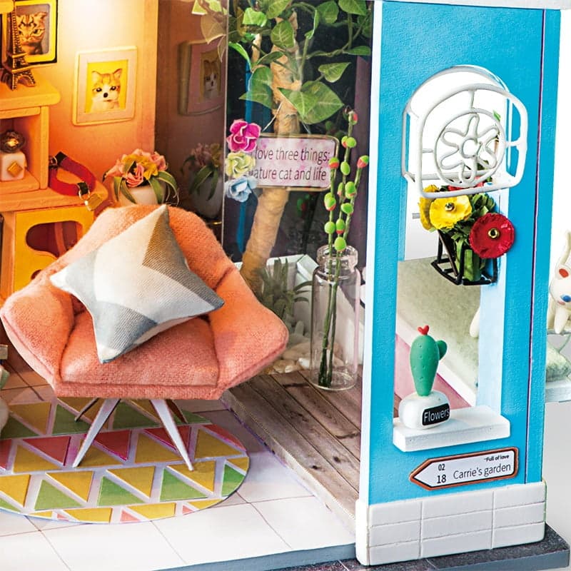 Dora's Loft - Rolife DIY Miniature House