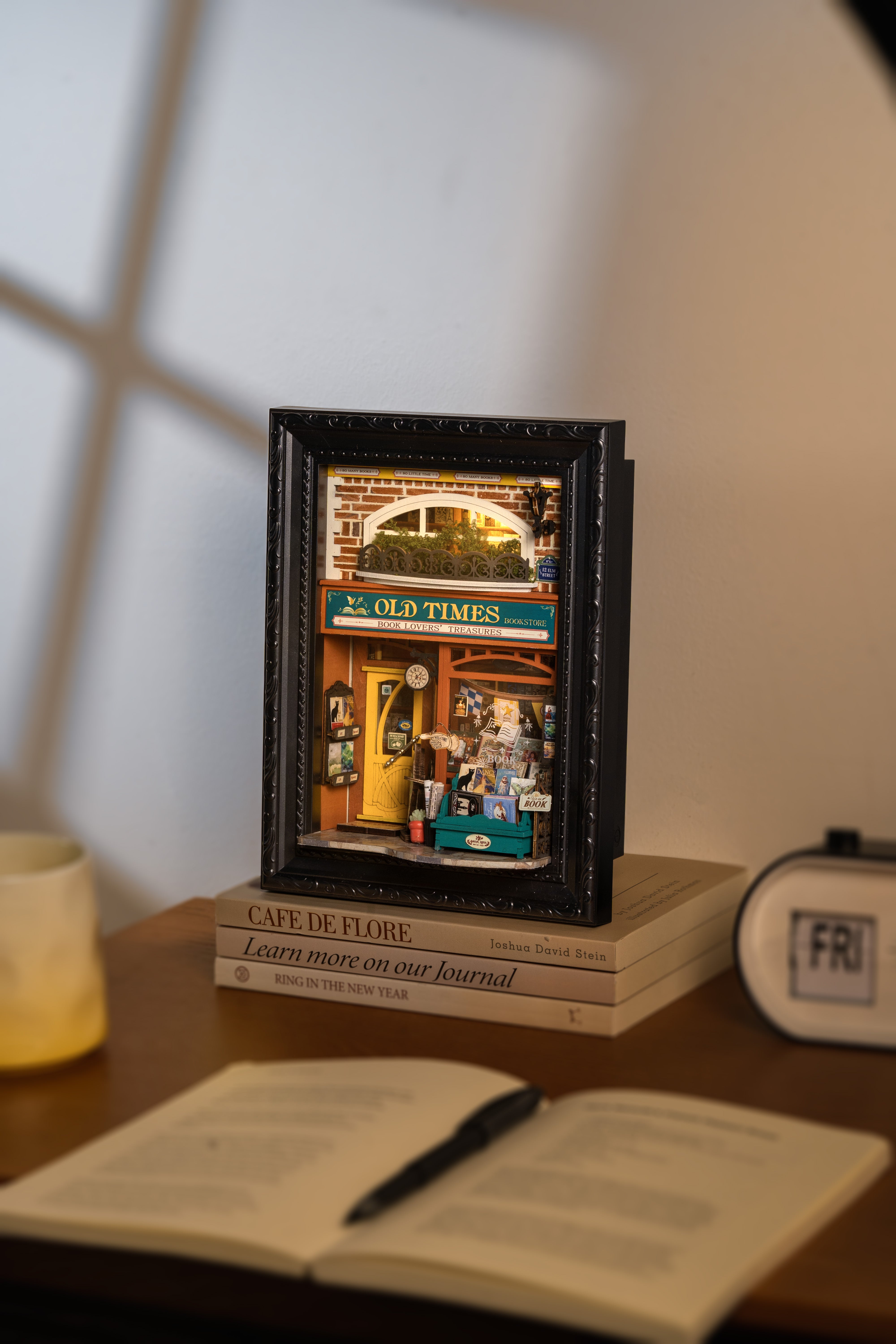 Old Times Bookstore - Rolife Story Frames Series